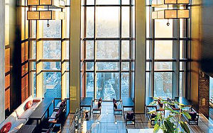 Compleet hotel voor één nacht te huur