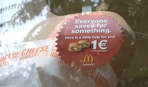 McDonald's helpt gasten sparen met cheeseburger