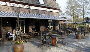De Morgenstond spectaculair in Café Top-100