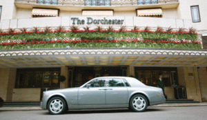 Burgemeester Londen zet Blatter uit hotel