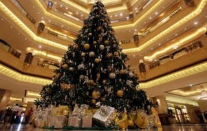 Hotel heeft peperdure kerstboom van 8 mln euro