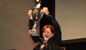 Dolgelukkige Kirsten Veldhuis meest gastvrije receptionist