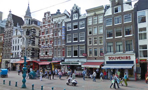 Spaanse springer uit Damrak Inn Hotel overleden