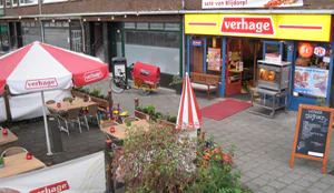 Politicus beschuldigt cafetariahouder van overlast
