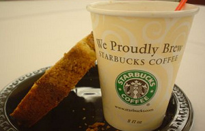 Barista Starbucks ontslagen om lengte