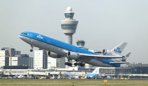 KLM vliegt op frituurvet naar Parijs