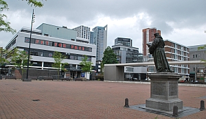 Rotterdam: picknickgevoel op het plein