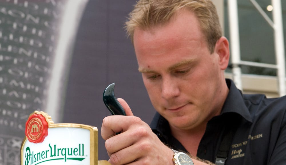 Tom van Beurden wint Master Bartender 2011