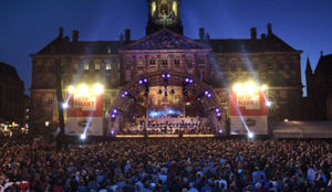 450.000 bezoekers Uitmarkt Amsterdam