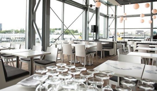Cateraar opent visrestaurant in Amsterdam