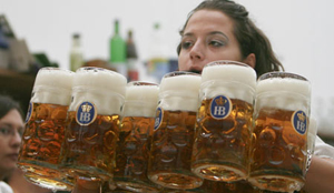 Prijs glas bier Oktoberfest nog nooit zo hoog