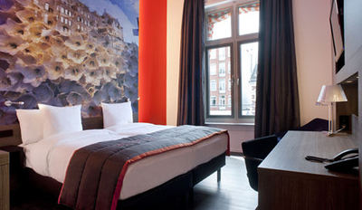 The Manor Hotel officieel geopend