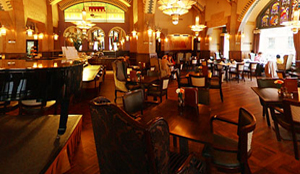 Americain eert Mulisch met eigen leestafel