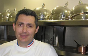 Franse tweesterrenkok naar Ameland