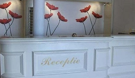 Burgemeester sluit Beach Hotel Zandvoort