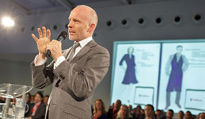 Mart Visser ontwerpt bedrijfskleding voor Prorest