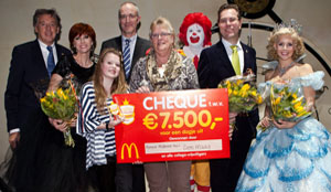 Ronald McDonald vrijwilligersaward voor 14-jarige Demi van Es