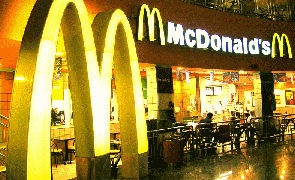 Lastpak bestraft met hete olie