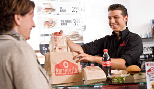 Kwalitaria leidt personeel online op