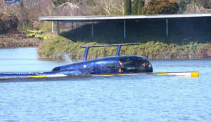 Helikopter uit meer van Koperen Hoogte geborgen