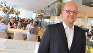 Schouwenburg general manager Hotel Arena