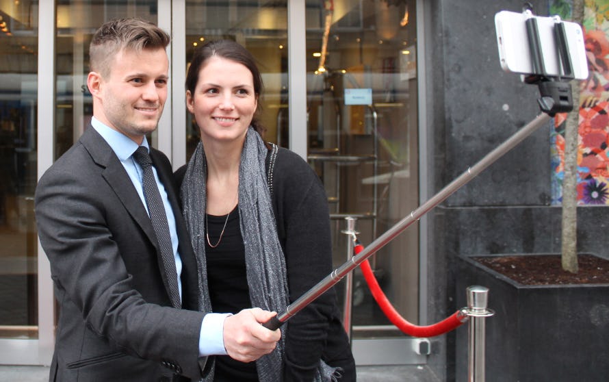 Selfie Stick lenen bij Swissôtel Amsterdam