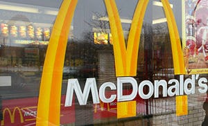 McDonald's ziet lichte omzet stijging