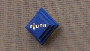 Man met bijl overvalt hotel in Delft