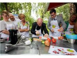 Haagse ouderen koken en bewegen samen