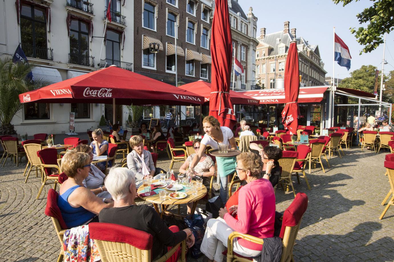 Door tekort aan zomerkrachten verdienen jongeren meer dan vorig jaar