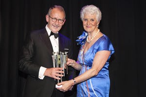 Hans Rijnierse wint 'eigen' Veneca-award