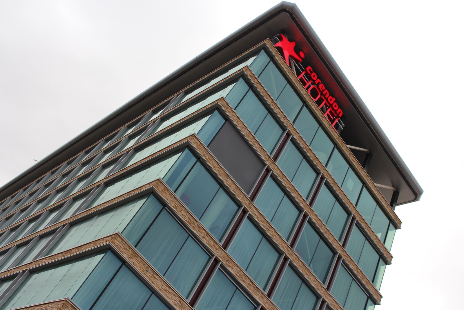 TV-serie Corendon: van luchtkasteel tot droomhotel