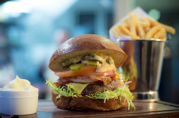 Rotterdam verwelkomt De Burger Club