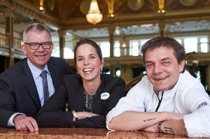 Kurhaus opent restaurant Waves