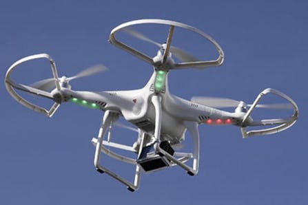 Drone brengt asperges naar sterrestaurant De Zwaan