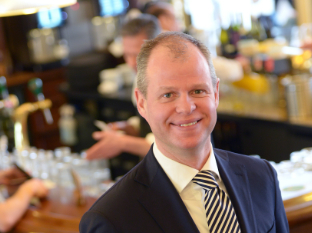 Patrick Brans van New York Pizza naar HMSHost Schiphol