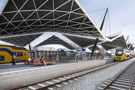 De Houtloods in Tilburg kent geen onderscheid tussen restaurant en keuken