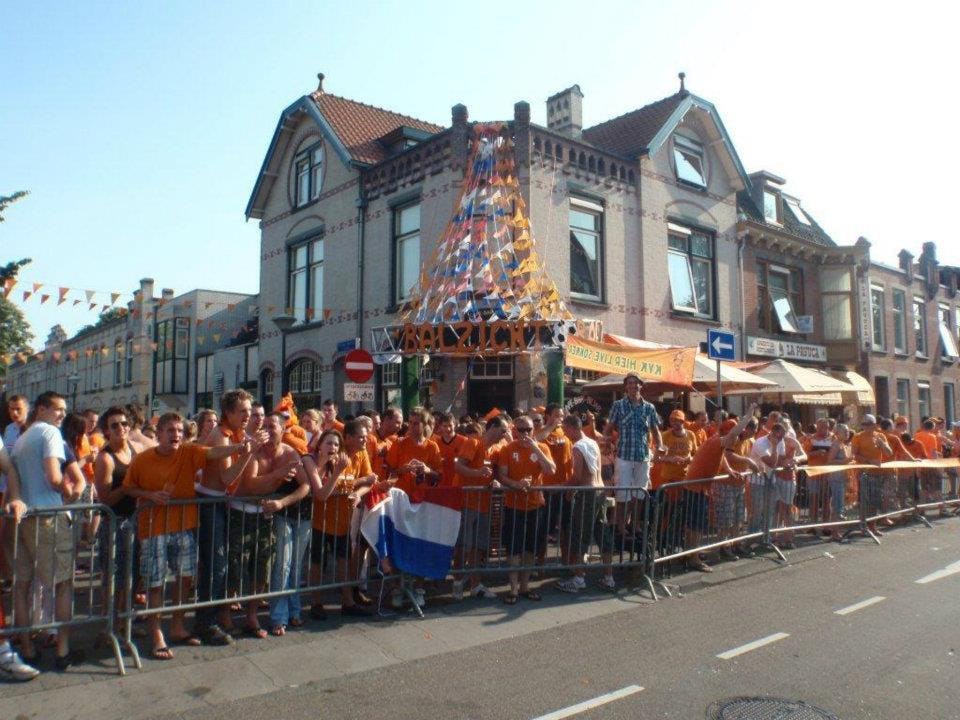 De leukste Oranje cafés van Nederland in beeld