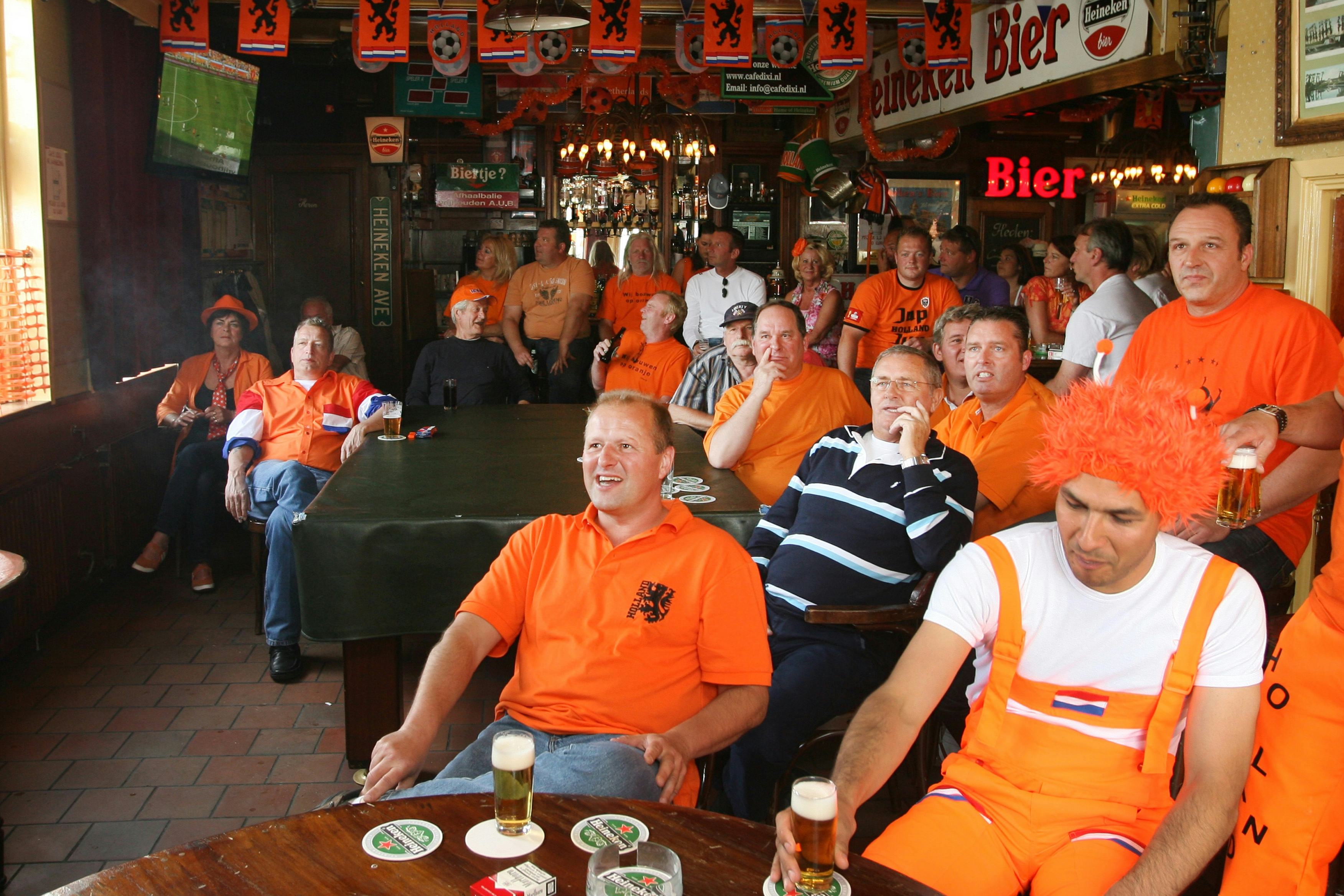 Kamermeerderheid vindt EK op groot scherm te duur, prijs wordt verlaagd