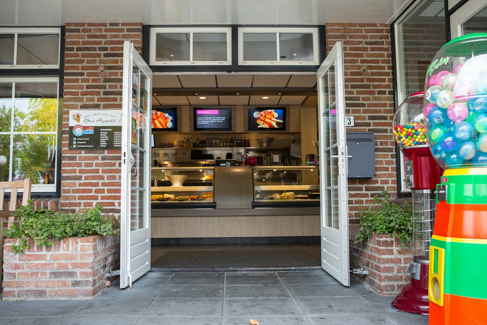Binnenkijken bij beste cafetaria van Nederland 2014: Bon Appetit