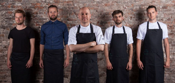 Kledinglijn op maat voor Bij Qunis