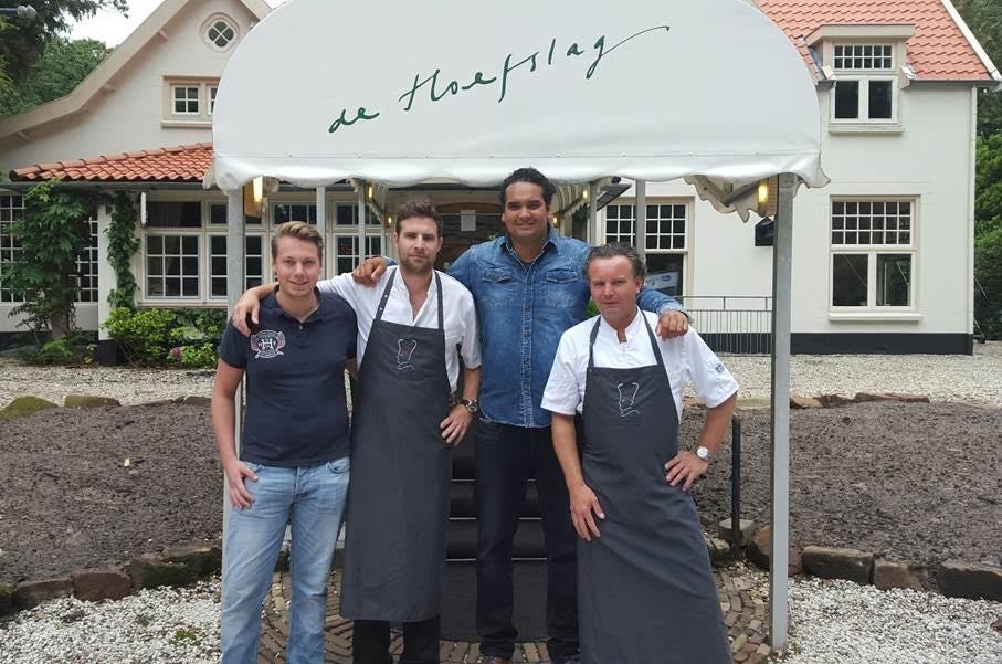 De Hoefslag* weer open na brand