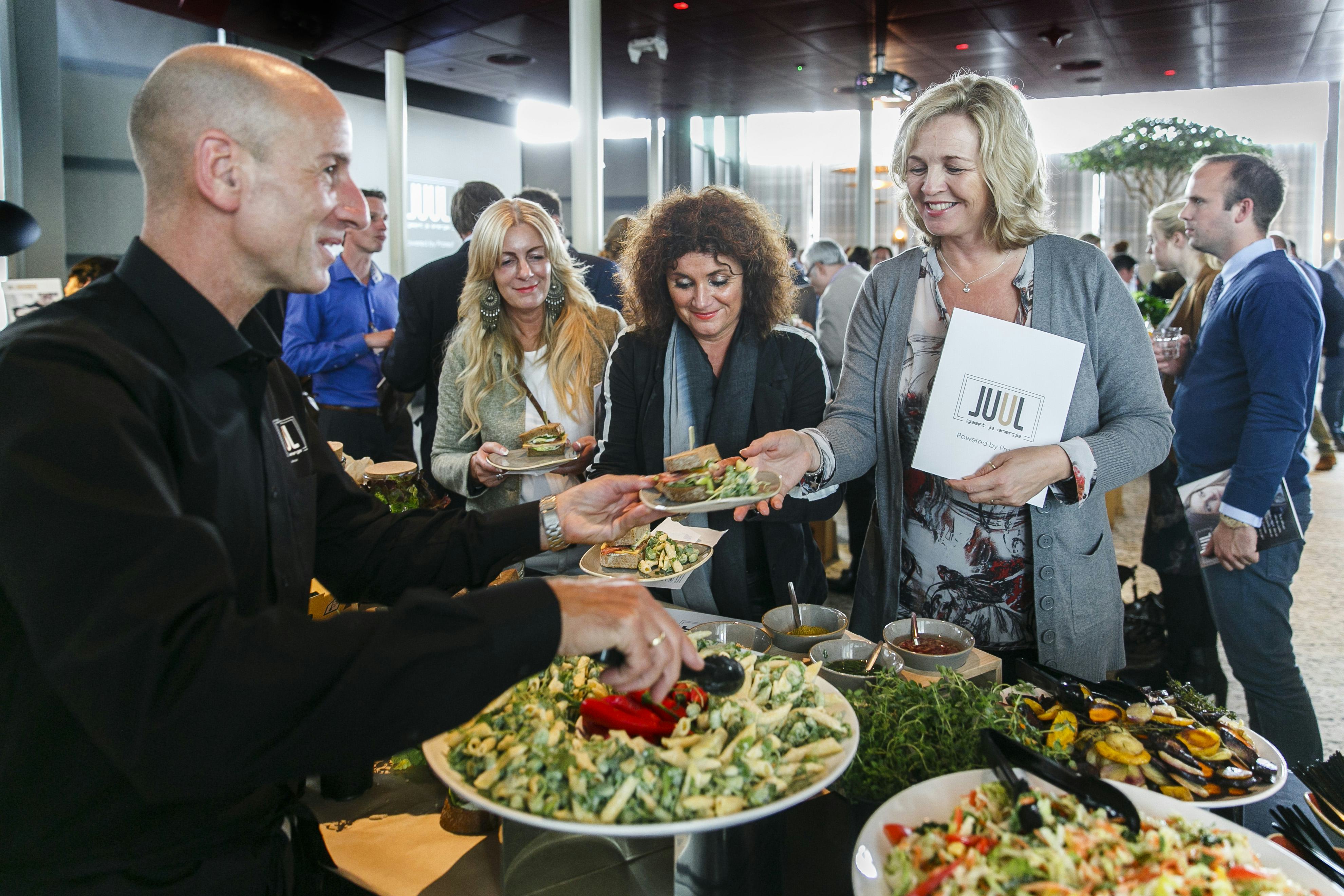 (c) Roel Dijkstra / Foto: Joep van der Pal
Schiedam - presentatie JUUL - Facillicom