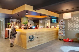 BAM bouwt hotel bij restant Berlijnse Muur