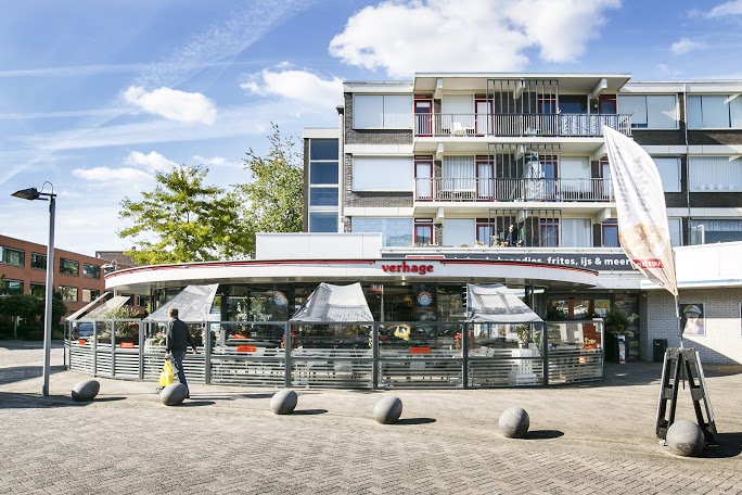 (c) Roel Dijkstra / Foto: Joep van der Pal


Zwijndrecht - snackbar Verhage