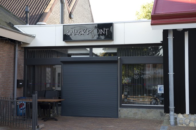 011015, Bunde: Snackpoint Bunde. Foto: Marcel van Hoorn.