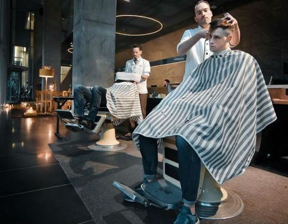 Pop-up barbershop in hotel nhow Rotterdam