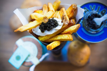 Frietje met kaviaar bij de Amsterdamse Frietboutique