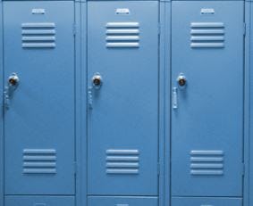 Lockers voor tas en jas voor gasten café