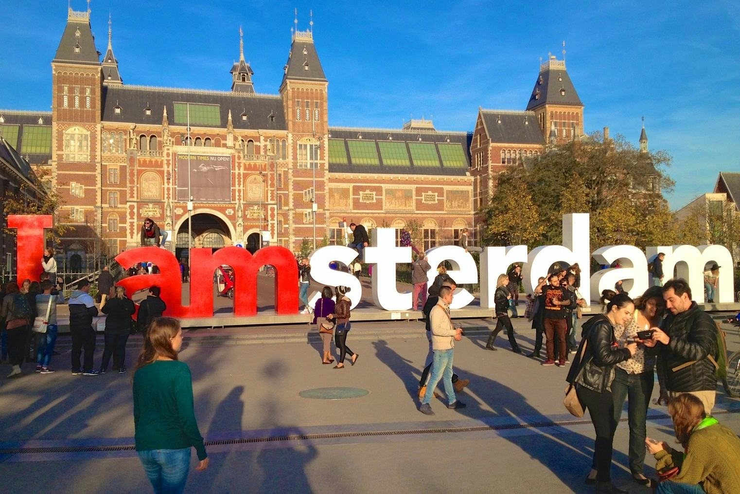 Amsterdam ziet vraag naar hotelkamers ruim 10 procent groeien